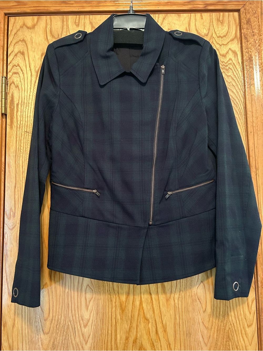 cabi - Tartan Jacket - Size 6 - Stylist Sample - NWOT - Former cabi Stylist